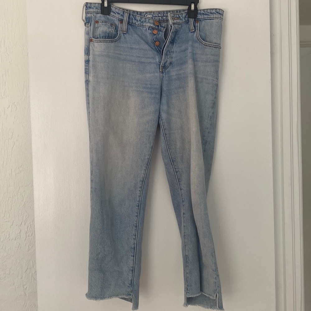 Light wash jeans